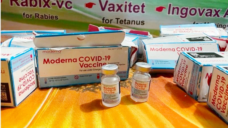 ঢাকায় মডার্নার টিকা বিক্রির অভিযোগে একজন আটক