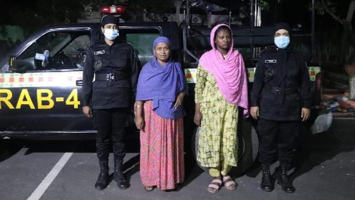 ভারতে পাচার করে ভয়ভীতি দেখিয়ে অনৈতিক কাজে বাধ্য করা হতো