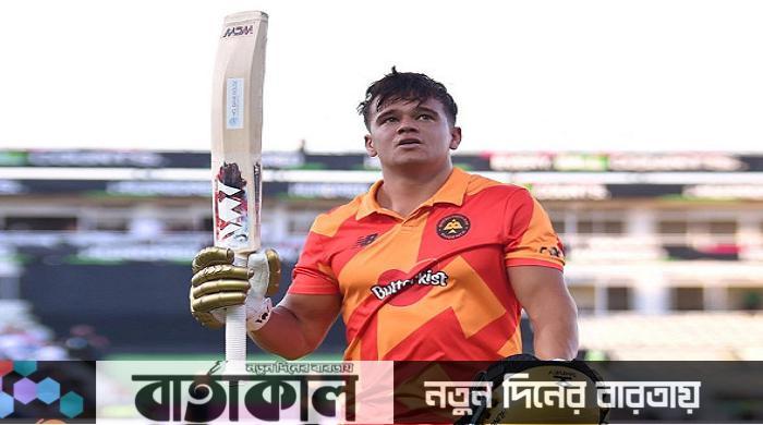 একশো বলের ক্রিকেটে ইতিহাস গড়লেন স্মিড