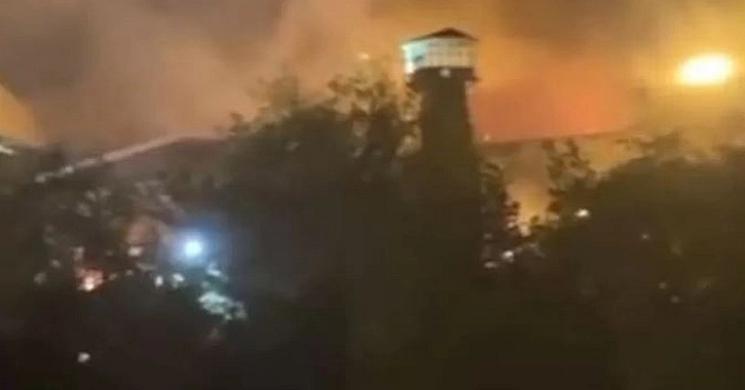 ইরানের কুখ্যাত ইভিন কারাগারে গোলাগুলি-অগ্নিকাণ্ড