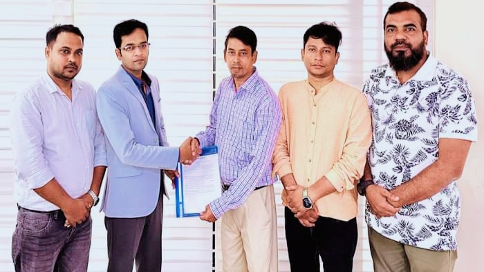 ‘ফ্লিংএক্স’ কুরিয়ার ও ই-বিডিবাজার চুক্তি স্বাক্ষর