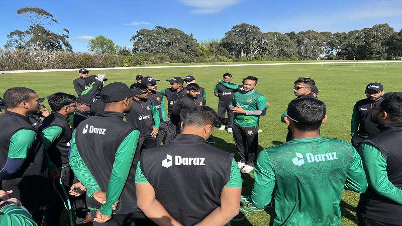 বৃষ্টিতে ভেস্তে গেল সাকিবদের অনুশীলন