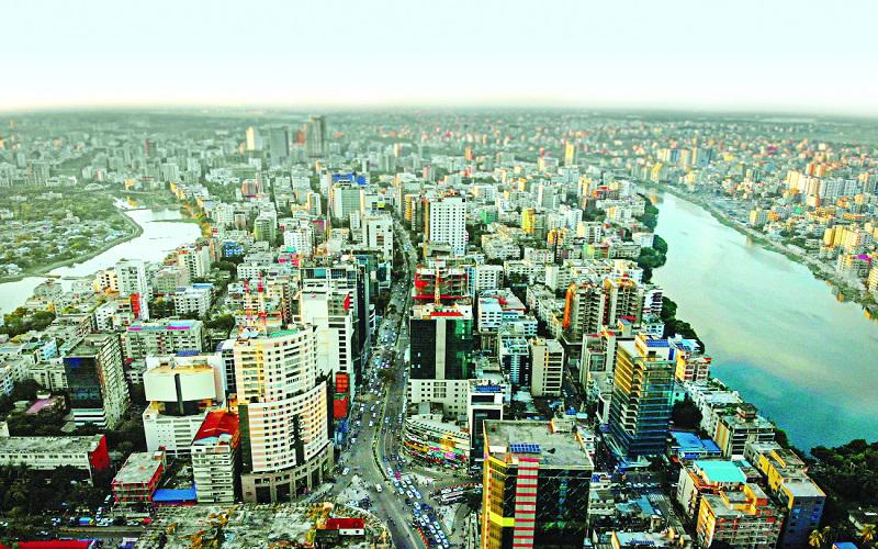 রাজধানীতে ছিনতাই আতঙ্কে নগরবাসী