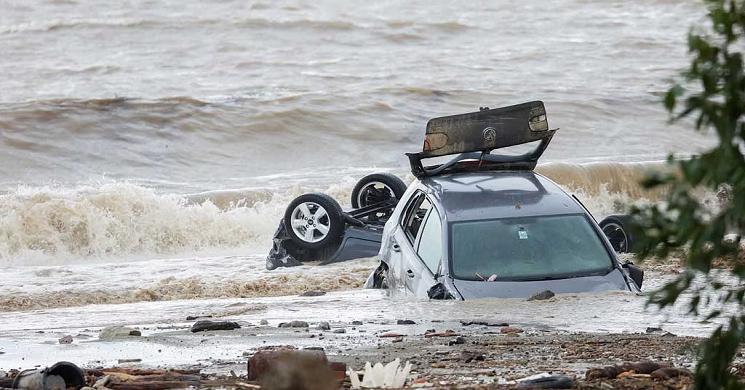 ইতালিতে ভয়াবহ ভূমিধস, নিখোঁজ ১৩