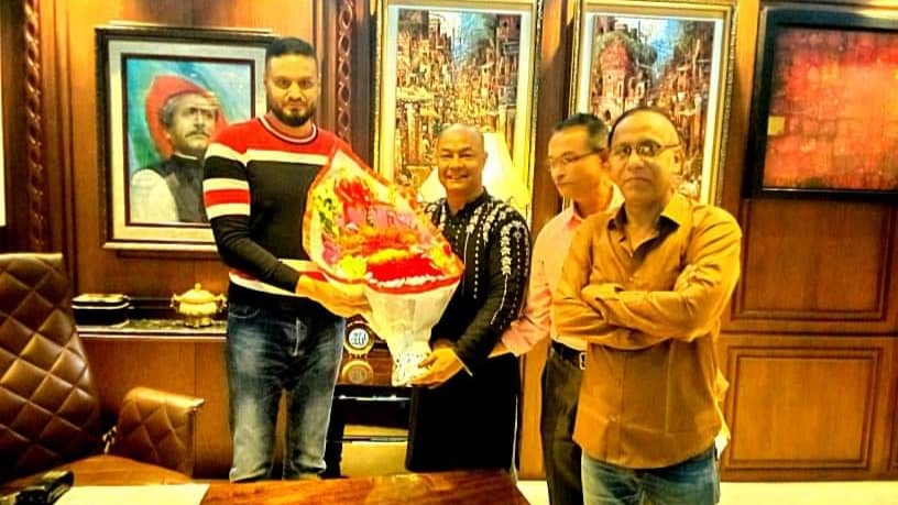 আদম তমিজী হকের সাথে সৌজন্য সাক্ষাত করলো ‘বেমজা’