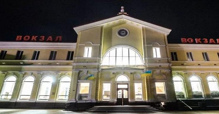 ইউক্রেনে বিদ্যুৎ সংকট, দেশ ছেড়ে চলে যাওয়ার অনুরোধ