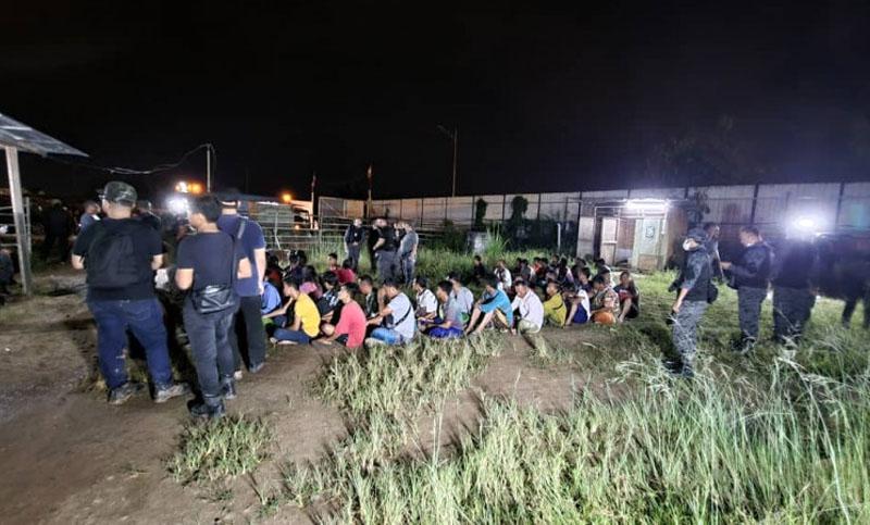 মালয়েশিয়ায় ১২ বাংলাদেশিসহ ৪৮ অভিবাসী আটক