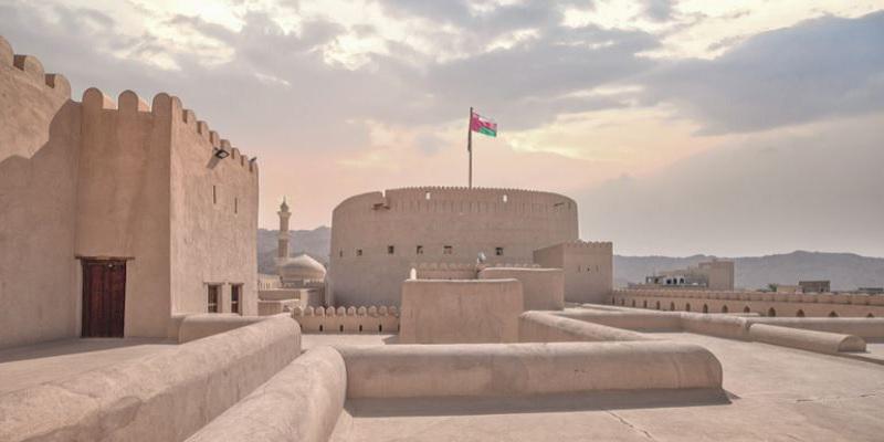 এবার ওমানে চালু হলো গোল্ডেন ভিসা