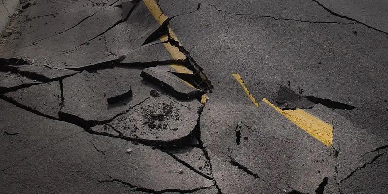 ৬.৪ মাত্রার ভূমিকম্পে কেঁপে উঠল ইন্দোনেশিয়া