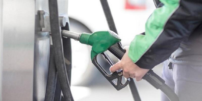 এবার পাকিস্তানে বাড়ল জ্বালানি তেলের দাম