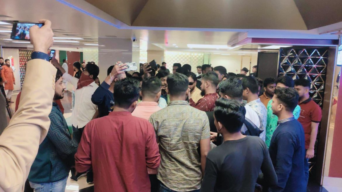 হাউজফুল যাচ্ছে মুন্নার ‘ভাগ্য’