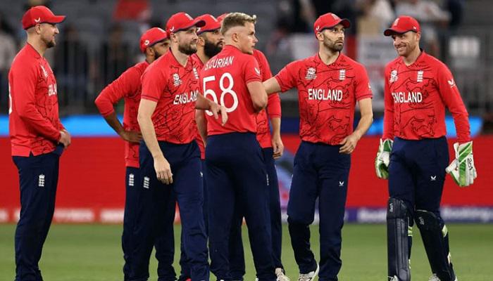 ওয়ানডে ও টি-টোয়েন্টি খেলতে ইংল্যান্ড দল ঢাকায়