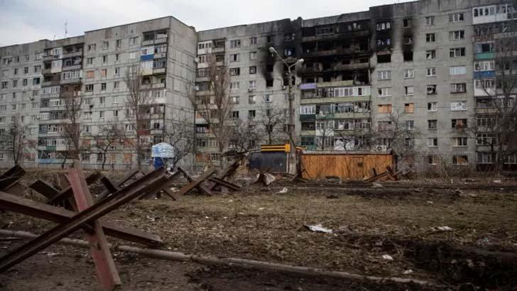 ইউক্রেনে একদিনে ১৩০টি হামলা চালাল রাশিয়া