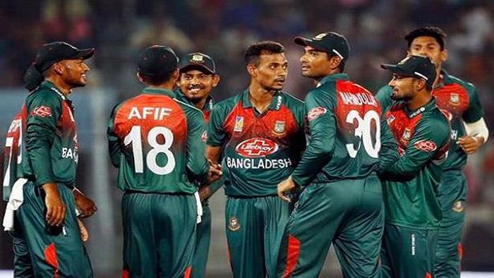 ইংল্যান্ডের বিপক্ষে চমক দিয়ে দল ঘোষণা বিসিবির