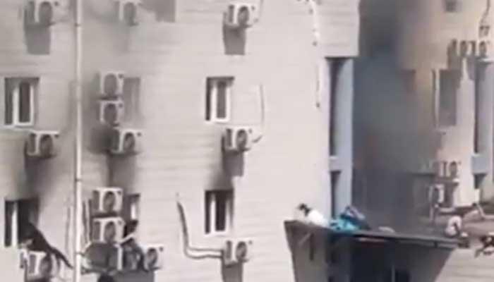 চীনে হাসপাতালে আগুনে পুড়ে নিহত ২১