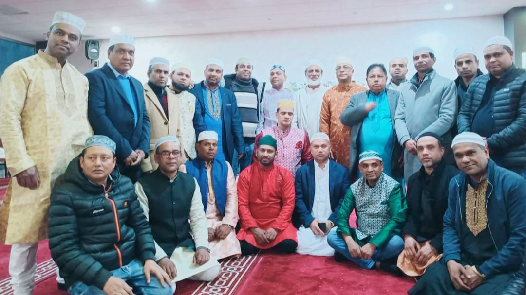 ইতালির ভেনিসে বসবাসরত কিশোরগঞ্জ জেলাবাসির আয়োজনে ইফতার ও দোয়া মাহফিল