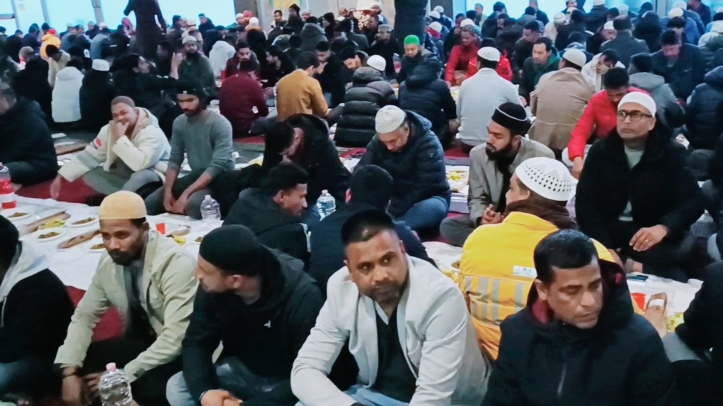 মাহে রমজান উপলক্ষে আব্দুল্লাহপুর আঞ্চলিক সমিতি ভেনিসের আয়োজনে ইফতার মাহফিল