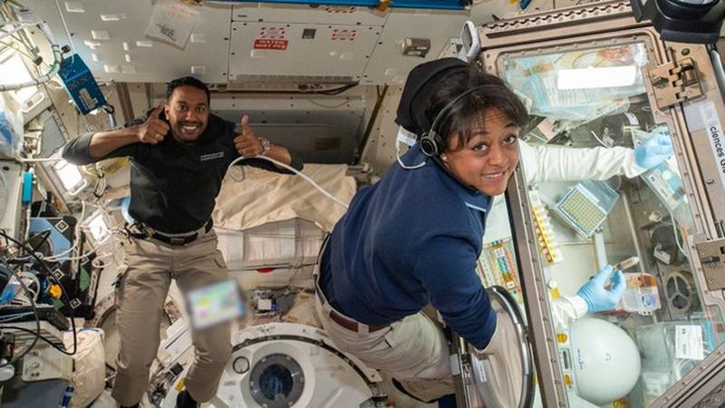 পৃথিবীতে প্রত্যাবর্তন করলেন সৌদির নারী নভোচারী