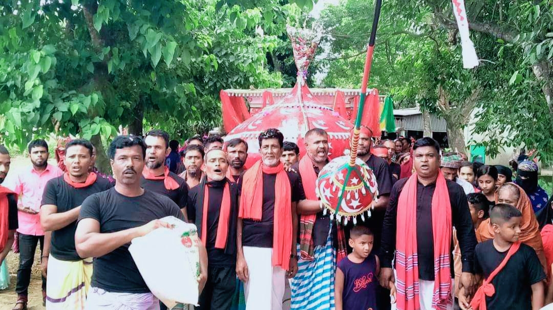 ভৈরবে ‘হায় হোসেন, হায় হোসেন বুক ফাটা বিলাপের ধ্বনিতে আশুরা উদযাপিত