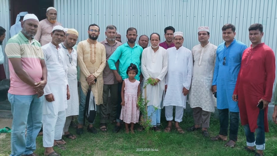 ফার্মগেটে ছুরিকাঘাতে নিহত পুলিশ সদস্যের পরিবারকে আর্থিক সহায়তা