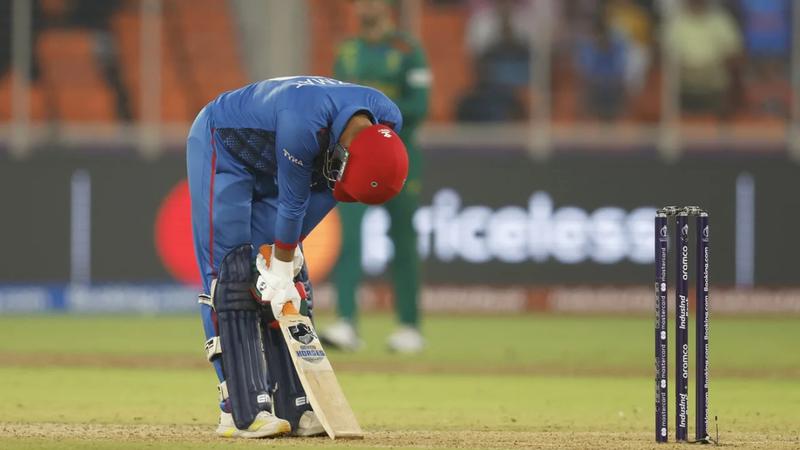 লড়াই করেও পারল না আফগানিস্তান